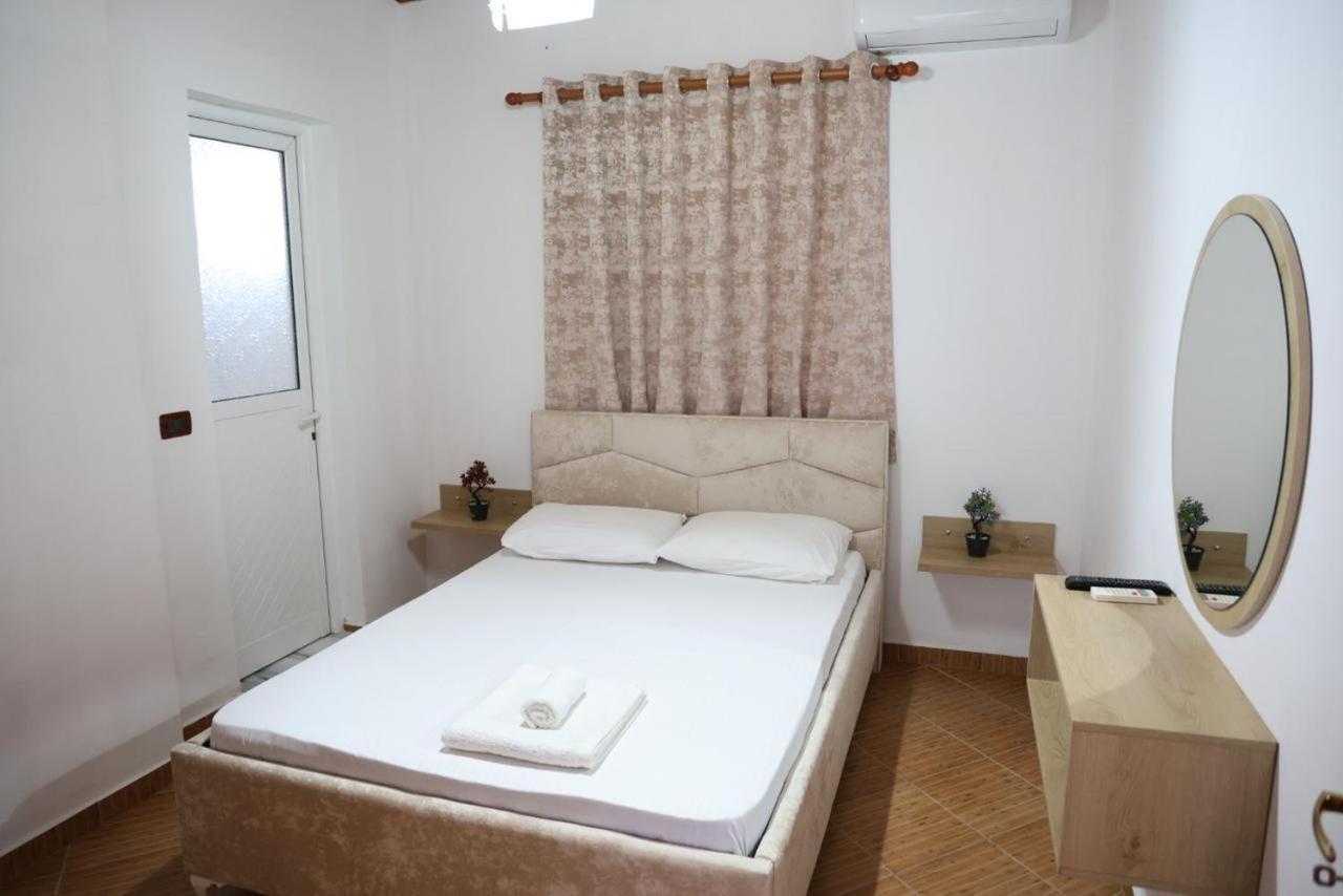 Apartments Villa Luti Stjar Exteriér fotografie