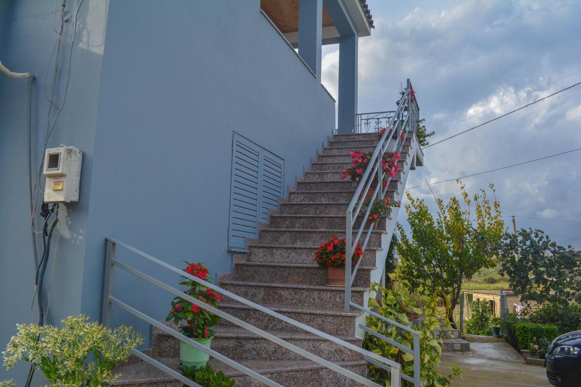 Apartments Villa Luti Stjar Exteriér fotografie